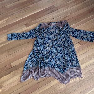 Long sleeve chiffon topper